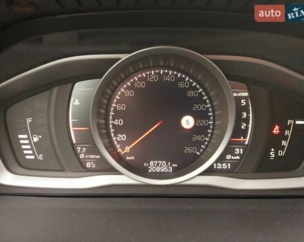 Белый Вольво B60, объемом двигателя 1.99 л и пробегом 209 тыс. км за 14600 $, фото 19 на Automoto.ua