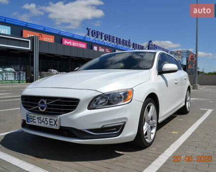 Білий Вольво B60, об'ємом двигуна 1.97 л та пробігом 68 тис. км за 16500 $, фото 4 на Automoto.ua