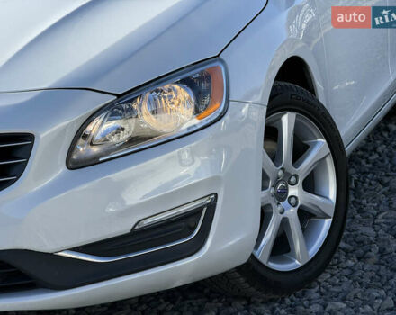 Белый Вольво B60, объемом двигателя 2 л и пробегом 190 тыс. км за 12300 $, фото 8 на Automoto.ua