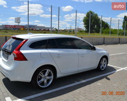 Білий Вольво B60, об'ємом двигуна 1.97 л та пробігом 68 тис. км за 16500 $, фото 8 на Automoto.ua