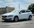 Белый Вольво B60, объемом двигателя 1.97 л и пробегом 165 тыс. км за 13900 $, фото 3 на Automoto.ua