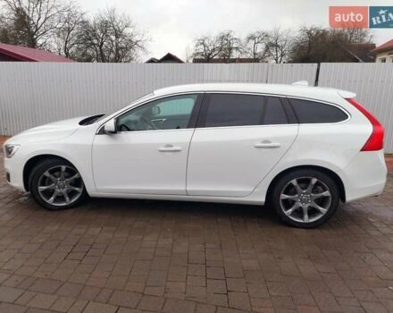 Белый Вольво B60, объемом двигателя 1.99 л и пробегом 209 тыс. км за 14600 $, фото 8 на Automoto.ua