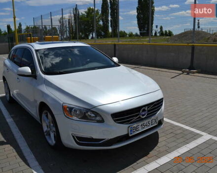 Білий Вольво B60, об'ємом двигуна 1.97 л та пробігом 68 тис. км за 16500 $, фото 3 на Automoto.ua
