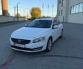 Белый Вольво B60, объемом двигателя 2 л и пробегом 196 тыс. км за 14500 $, фото 1 на Automoto.ua