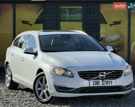 Белый Вольво B60, объемом двигателя 2 л и пробегом 190 тыс. км за 12300 $, фото 11 на Automoto.ua