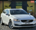 Белый Вольво B60, объемом двигателя 2 л и пробегом 190 тыс. км за 12300 $, фото 11 на Automoto.ua