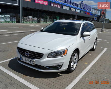 Білий Вольво B60, об'ємом двигуна 1.97 л та пробігом 68 тис. км за 16500 $, фото 2 на Automoto.ua