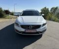 Белый Вольво B60, объемом двигателя 2 л и пробегом 166 тыс. км за 14760 $, фото 2 на Automoto.ua
