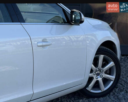 Белый Вольво B60, объемом двигателя 2 л и пробегом 190 тыс. км за 12300 $, фото 19 на Automoto.ua