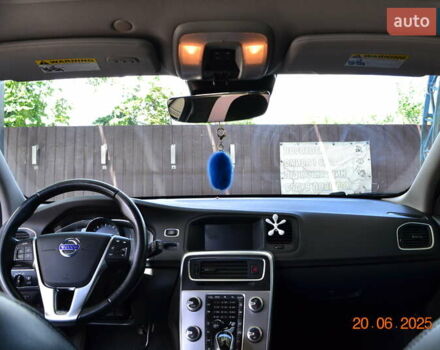 Білий Вольво B60, об'ємом двигуна 1.97 л та пробігом 68 тис. км за 16500 $, фото 26 на Automoto.ua