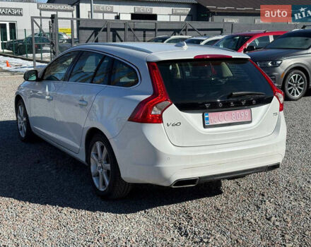 Білий Вольво B60, об'ємом двигуна 2 л та пробігом 190 тис. км за 11999 $, фото 11 на Automoto.ua