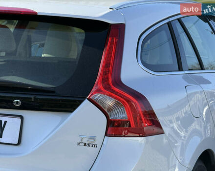 Белый Вольво B60, объемом двигателя 2 л и пробегом 190 тыс. км за 12300 $, фото 26 на Automoto.ua