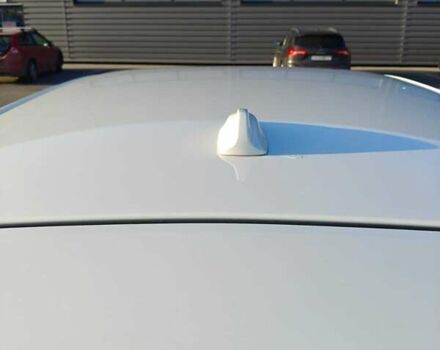 Белый Вольво B60, объемом двигателя 2 л и пробегом 280 тыс. км за 11876 $, фото 7 на Automoto.ua