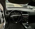 Белый Вольво B60, объемом двигателя 2 л и пробегом 280 тыс. км за 11148 $, фото 11 на Automoto.ua