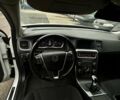 Белый Вольво B60, объемом двигателя 2 л и пробегом 280 тыс. км за 11876 $, фото 11 на Automoto.ua