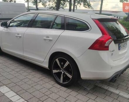 Белый Вольво B60, объемом двигателя 2 л и пробегом 240 тыс. км за 15300 $, фото 10 на Automoto.ua