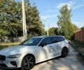 Белый Вольво B60, объемом двигателя 1.97 л и пробегом 179 тыс. км за 28900 $, фото 2 на Automoto.ua
