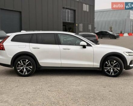 Белый Вольво B60, объемом двигателя 2 л и пробегом 30 тыс. км за 32250 $, фото 11 на Automoto.ua