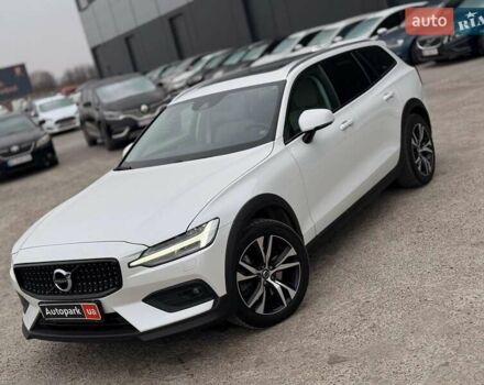 Белый Вольво B60, объемом двигателя 2 л и пробегом 30 тыс. км за 32250 $, фото 3 на Automoto.ua