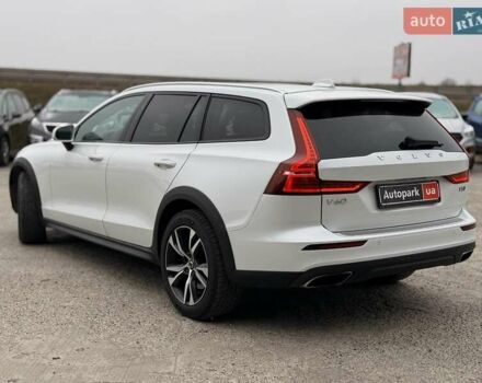 Белый Вольво B60, объемом двигателя 2 л и пробегом 30 тыс. км за 32250 $, фото 7 на Automoto.ua