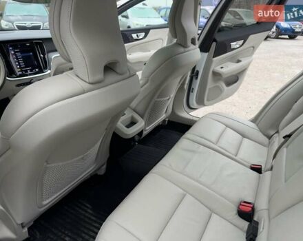 Белый Вольво B60, объемом двигателя 2 л и пробегом 30 тыс. км за 32250 $, фото 35 на Automoto.ua