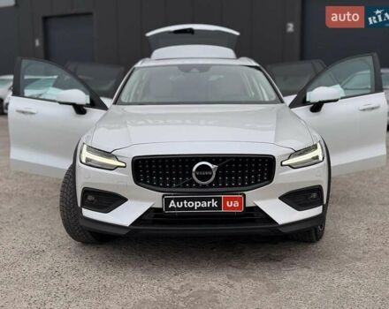 Белый Вольво B60, объемом двигателя 2 л и пробегом 30 тыс. км за 32250 $, фото 31 на Automoto.ua