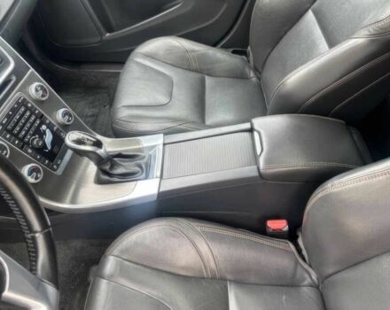 Білий Вольво B60, об'ємом двигуна 0 л та пробігом 99 тис. км за 10300 $, фото 8 на Automoto.ua
