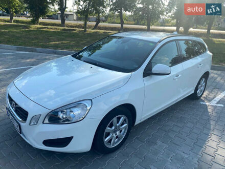 Вольво B60 2011 в Тульчине на Automoto.ua Белый Вольво B60, объемом двигателя 1.98 л и пробегом 247 тыс. км за 10350 $, фото 1 на Automoto.ua
