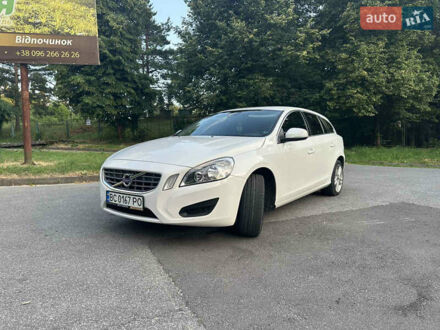 Вольво B60 2012 в Трускавце на Automoto.ua Белый Вольво B60, объемом двигателя 1.56 л и пробегом 215 тыс. км за 10400 $, фото 1 на Automoto.ua