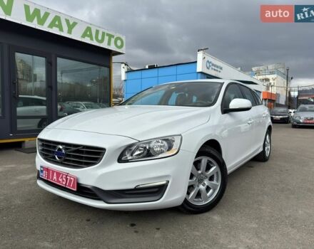 Білий Вольво B60, об'ємом двигуна 2 л та пробігом 257 тис. км за 14200 $, фото 1 на Automoto.ua