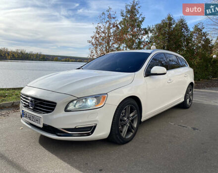 Вольво B60 2014 у Кропивницькому (Кіровограді) на Automoto.ua Білий Вольво B60, об'ємом двигуна 2 л та пробігом 249 тис. км за 12500 $, фото 1 на Automoto.ua