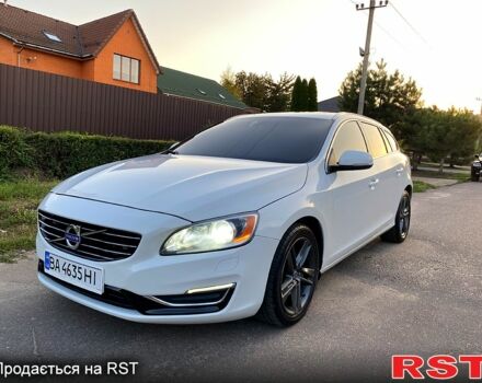 Белый Вольво B60, объемом двигателя 2 л и пробегом 250 тыс. км за 14500 $, фото 1 на Automoto.ua