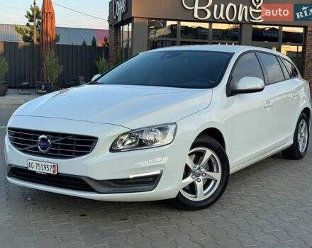 Білий Вольво B60, об'ємом двигуна 2 л та пробігом 260 тис. км за 12650 $, фото 1 на Automoto.ua