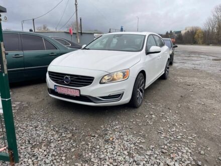 Білий Вольво B60, об'ємом двигуна 2.5 л та пробігом 253 тис. км за 10500 $, фото 1 на Automoto.ua