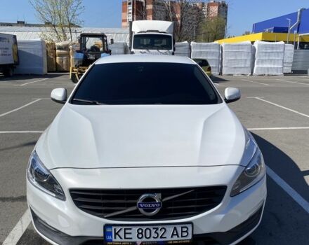 Білий Вольво B60, об'ємом двигуна 2 л та пробігом 268 тис. км за 13000 $, фото 1 на Automoto.ua