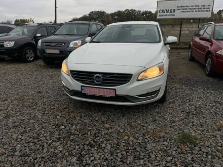 Белый Вольво B60, объемом двигателя 2.5 л и пробегом 253 тыс. км за 11200 $, фото 1 на Automoto.ua