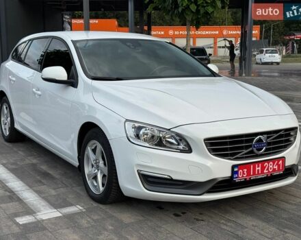 Білий Вольво B60, об'ємом двигуна 2 л та пробігом 260 тис. км за 12550 $, фото 1 на Automoto.ua