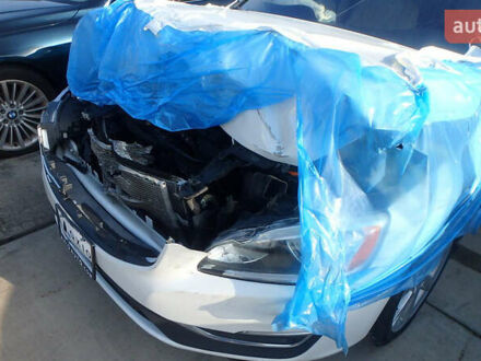 Белый Вольво B60, объемом двигателя 2 л и пробегом 122 тыс. км за 7500 $, фото 1 на Automoto.ua