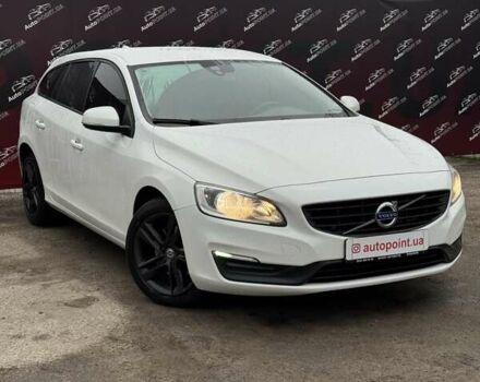 Белый Вольво B60, объемом двигателя 1.97 л и пробегом 243 тыс. км за 15800 $, фото 1 на Automoto.ua