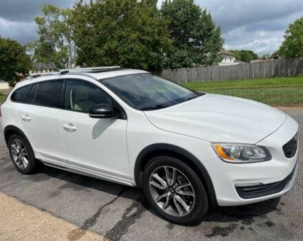 Белый Вольво B60, объемом двигателя 2 л и пробегом 54 тыс. км за 8390 $, фото 1 на Automoto.ua