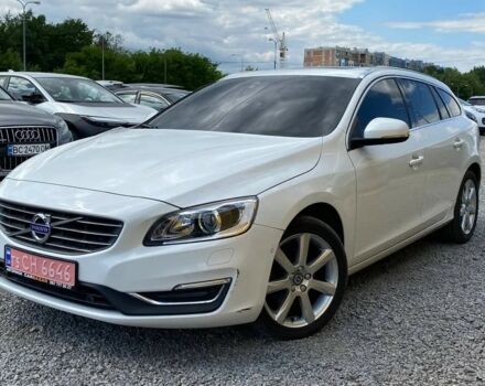 Белый Вольво B60, объемом двигателя 2 л и пробегом 116 тыс. км за 14800 $, фото 1 на Automoto.ua