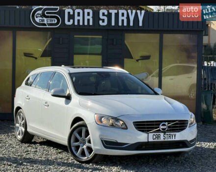 Белый Вольво B60, объемом двигателя 2 л и пробегом 190 тыс. км за 12300 $, фото 1 на Automoto.ua