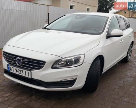 Белый Вольво B60, объемом двигателя 1.99 л и пробегом 209 тыс. км за 14600 $, фото 1 на Automoto.ua