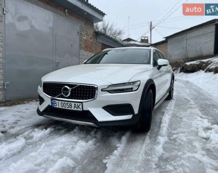 Білий Вольво B60, об'ємом двигуна 1.97 л та пробігом 37 тис. км за 33000 $, фото 1 на Automoto.ua