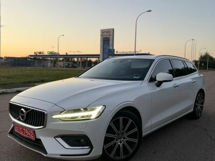 Білий Вольво B60, об'ємом двигуна 1.97 л та пробігом 349 тис. км за 17999 $, фото 1 на Automoto.ua