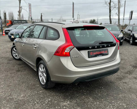 Бежевый Вольво B60, объемом двигателя 1.6 л и пробегом 215 тыс. км за 9700 $, фото 8 на Automoto.ua