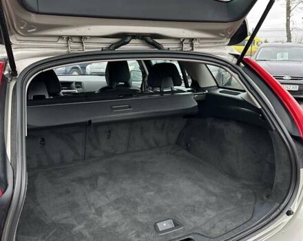 Бежевый Вольво B60, объемом двигателя 1.6 л и пробегом 215 тыс. км за 10300 $, фото 12 на Automoto.ua