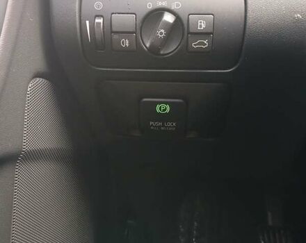 Бежевий Вольво B60, об'ємом двигуна 1.56 л та пробігом 255 тис. км за 8300 $, фото 2 на Automoto.ua