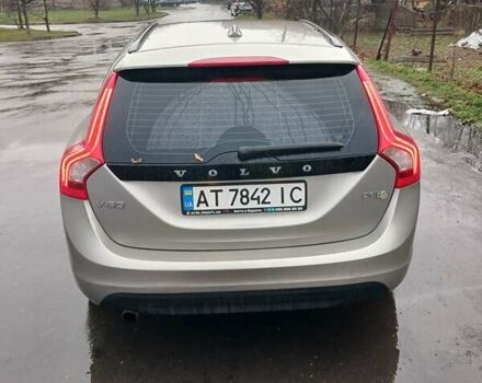 Бежевий Вольво B60, об'ємом двигуна 1.56 л та пробігом 255 тис. км за 8300 $, фото 6 на Automoto.ua