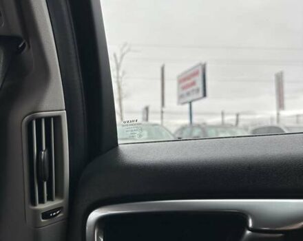 Бежевый Вольво B60, объемом двигателя 1.6 л и пробегом 215 тыс. км за 9700 $, фото 28 на Automoto.ua